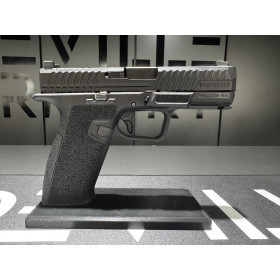 Pistolet Falcon 9X Noir 9X19  Chez DEVILLE ARMORY. Votre armurerie en ligne.