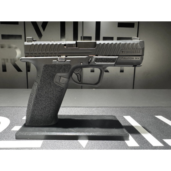 Pack Falcon 9X Black+ OSIGHTX  Chez DEVILLE ARMORY. Votre armurerie en ligne.