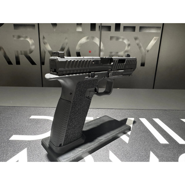 Pistolet Falcon 9XC Black - Calibre 9X19  Chez DEVILLE ARMORY. Votre armurerie en ligne.