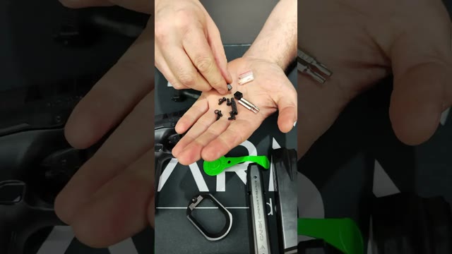 Voir la vidéo : Unboxing Pistolet Canik Sfx Rival S Black