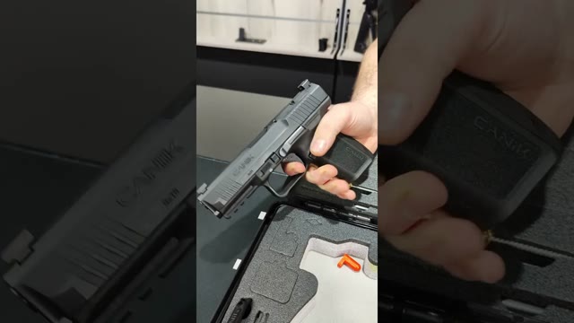 Voir la vidéo : Unboxing Pistolet Canik Mete Sf Black 9x19